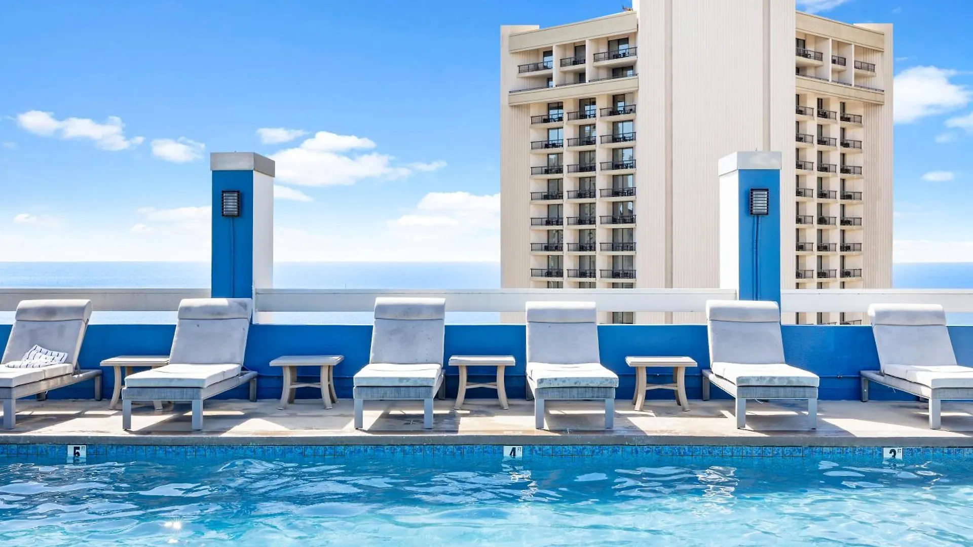 Pacific Monarch - 1 Bedroom - Ocean And City Views! Honolulu 0*,  United States