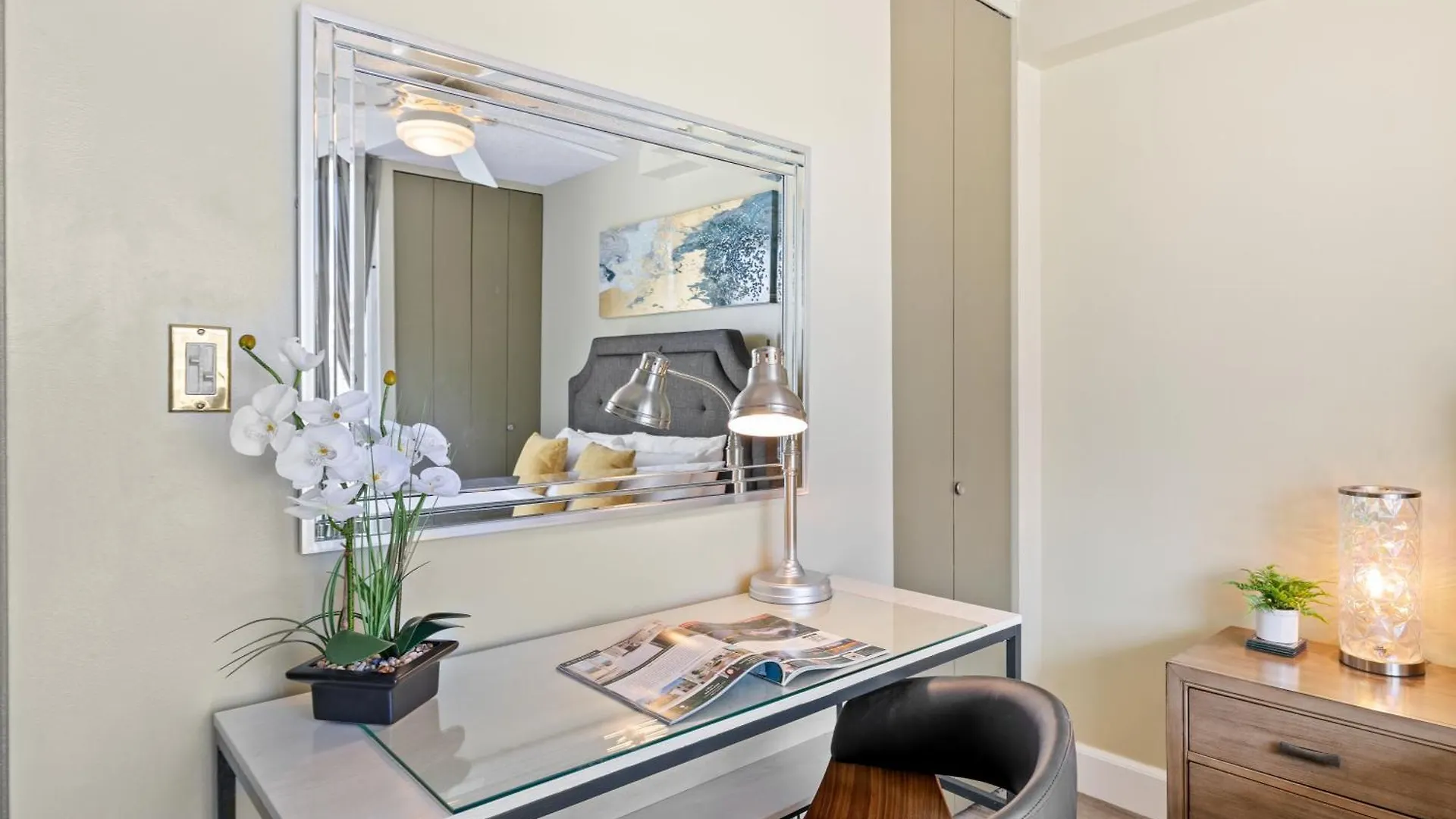 Pacific Monarch - 1 Bedroom - Ocean And City Views! Honolulu